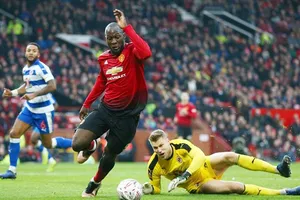 Romelu Lukaku tiếp tục mạch ghi bàn ấn tượng để giúp Man.United đi tiếp. Ảnh: Getty Images 