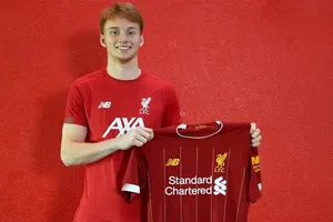 Sepp van den Berg được kỳ vọng sẽ là “Van Dijk đệ nhị”. Ảnh: Getty Images