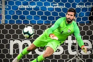 Alisson chắc chắn là thủ thành hay nhất thế giới vào lúc này. Ảnh: Getty Images 