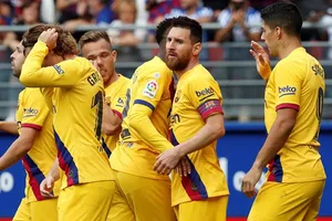 Lionel Messi trở lại và ghi bàn để giúp Barca thẳng tiến lên ngôi đầu. Ảnh: Getty Images 