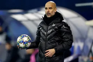 Pep Guardiola gián tiếp khẳng định ông chưa sẵn sàng rời Man.City. Ảnh: Getty Images