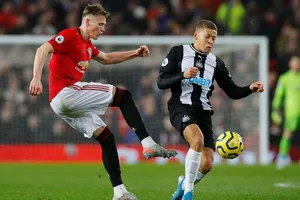 Quỷ đỏ đại thắng Newcastle, nhưng mất cầu thủ ổn định nhất