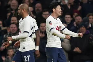 Heung-Min Son giúp Tottenham hoàn thành mục tiêu đi tiếp ở FA Cup. Ảnh: Getty Images