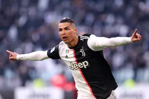 Cristiano Ronaldo vẫn đang miệt mài chinh phục kỷ lục ghi bàn. Ảnh: Getty Images