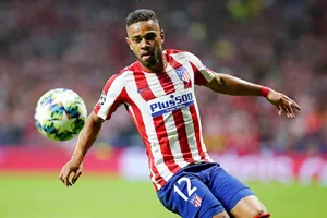 Hậu vệ Renan Lodi nhiễm bệnh, nhưng Atletico Madrid vẫn tiếp tục kế hoạch tập luyện. Ảnh: Getty Images