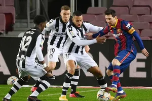 Lionel Messi sẽ không có ngoại lệ về tài chính nào trong tương lai. 