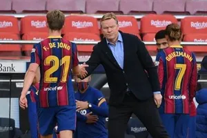 HLV Ronald Koeman sẵn sàng đánh bại đội bóng cũ Valencia. 