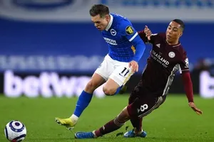Leicester (phải) có chiến thắng quả cảm trước Brighton. Ảnh: Getty Images