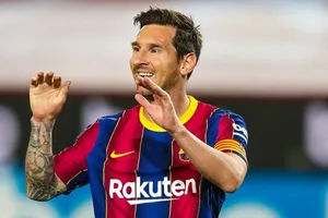 Lionel Messi sẽ nhận đề nghị gia hạn trước khi mùa giải kết thúc. Ảnh: Getty Images 