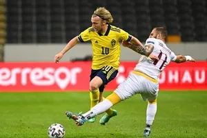Emil Forsberg (trái) chứng tỏ sẽ là nguồn cảm hứng chính của Thụy Điển. 