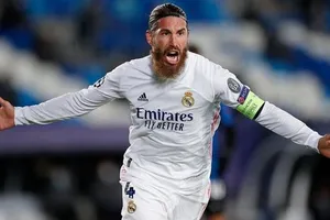 Sergio Ramos trong những lần cuối khoác áo Real Madrid ở mùa qua. Ảnh: Getty Images