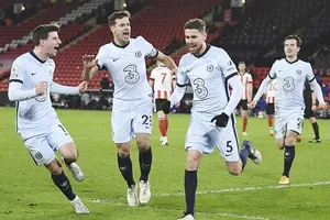 Các ngôi sao của Chelsea (từ trái sang) như Mason Mount, Cesar Azpilicueta , Jorginho, Ben Chilwell đang có cơ hội thắng cú đúp.