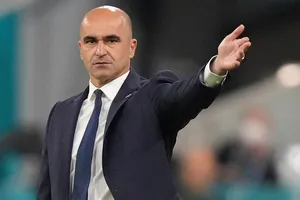HLV Roberto Martinez tiếp tục dẫn dắt đội tuyển Bỉ bất chấp nỗi thất vọng từ Euro 2020.