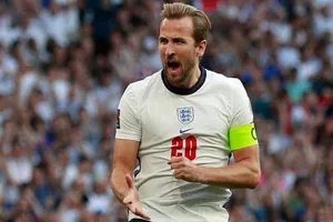Harry Kane dường như cũng đặt ra cho mình mục tiêu tham vọng này. Ảnh: Getty Images