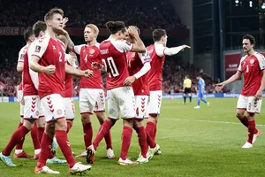 Đan Mạch tiến rất gần cơ hội trở thành đội tuyển đầu tiên giành suất dự World Cup 2022.