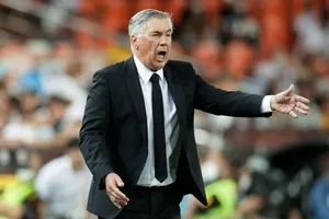 HLV Carlo Ancelotti tỏ rõ thất vọng trước màn trình diễn của Real. 