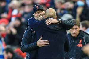 HLV Jurgen Klopp và Pep Guardiola đều hài lòng với màn trình diễn.