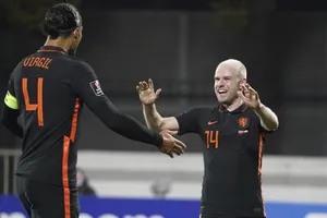 Davy Klaassen mừng bàn thắng duy nhất giúp Hà Lan chiến thắng.