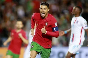 Cristiano Ronaldo vẫn đang tiếp tục phong độ ghi bàn siêu hạng. 