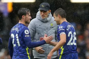 HLV Thomas Tuchel nhắc nhở và duy trì sự tập trung cho các học trò. Ảnh: Getty Images
