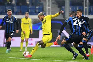 Villarreal xuất sắc đánh bại chủ nhà Atalanta để đi tiếp.