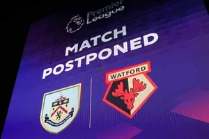 Thông báo hoãn trận đấu đang được ban tổ chức Premier League đưa ra liên tục.