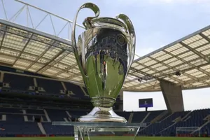 Champions League một lần nữa không thể đứng ngoài những rắc rối từ Covid-19.