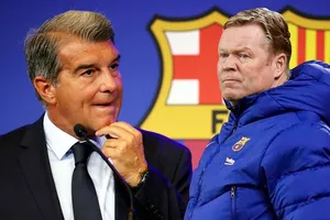 Ronald Koeman (phải) cáo buộc Chủ tịch Joan Laporta làm mọi cách ép ông rời vị trí.