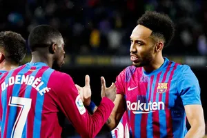 Pierre-Emerick Aubameyang và Ousmane Dembele cũng tạo dấu ấn.