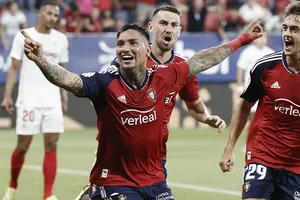 Osasuna đã có khởi đầu trong chiến thắng trước Sevilla.