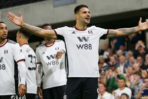 Aleksandar Mitrovic tiếp tục truyền cảm hứng giúp Fulham bay bổng. Ảnh: Getty Images