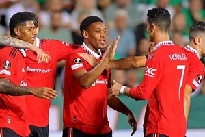 Các chân sút dự bị đã giúp Man.United chật vật thắng ngược dòng.