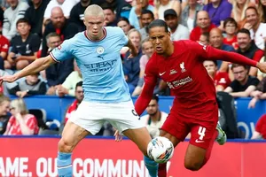 Erling Haaland từng bị Liverpol “khóa chặt” trong trận tranh Community Shield hồi tháng 8, nhưng giờ đang bùng nổ.