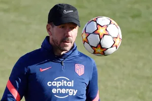HLV Diego Simeone bác bỏ thông tin sắp chia tay Atletico Madrid.