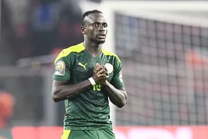 Bản thân Sadio Mane cũng phải cầu nguyện tiến trình hồi phục diễn ra nhanh nhất.