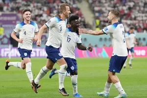 Các ngôi sao trẻ đã tỏa sáng rực rỡ để mang về chiến thắng vang dội cho tuyển Anh.