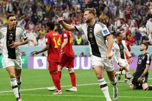 Niclas Fullkrug ghi bàn ở phút thứ 83 để giúp tuyển Đức sáng lên cơ hội đi tiếp.