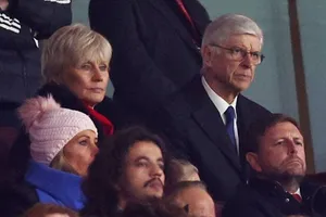Arsene Wenger xứng đáng nhận được chào đón như một huyền thoại. 