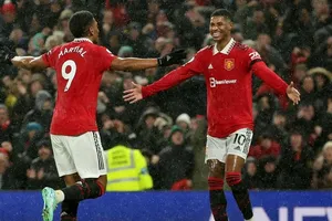 Man.United phải “tái sử dụng” bộ đôi Rashford-Martial trong hoàn cảnh bất đắc dĩ.