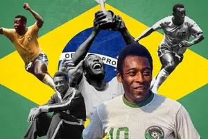 Pele trải qua gần 2 thập niên làm say mê người hâm mộ và khiến đối thủ phải sững sờ bởi những bước di chuyển đầy mê hoặc và năng lực ghi bàn siêu nhiên.