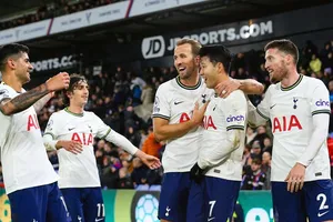 Tottenham đánh bại Crystal Palace 4-0 tại Selhurst Park để làm sáng lại cuộc đua tốp 4.