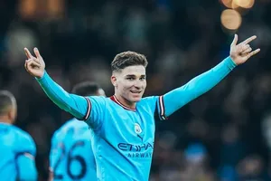 Man.City có lẽ đang cảm nhận Julian Alvarez chính là một trong những vụ đầu tư thành công nhất lịch sử.