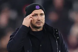 Frank Lampard rốt cục đã không thể giữ được ghế của mình.