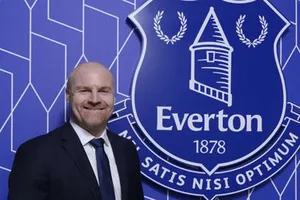 Sean Dyche trở thành HLV chính thức thứ 7 được bổ nhiệm dưới quyền ông chủ Farhad Moshiri trong gần 7 năm qua.