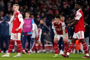 Gabriel Martinelli không thực hiện thành công lượt sút luân lưu thứ 4 cho Arsenal, khiến đội phải dừng bước đáng tiếc.