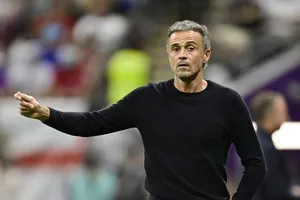 HLV Luis Enrique xác nhận sẵn sàng dẫn dắt một đội bóng lớn tại Premier League.