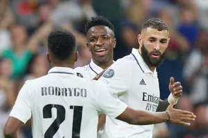 Karim Benzema trao trách nhiệm dẫn dắt hàng công cho 2 ngôi sao trẻ Vinicius Junior và Rodrygo.