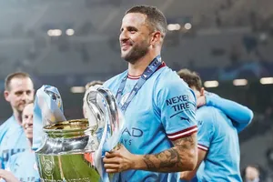 Kyle Walker muốn ở lại Man.City bất chấp sự quan tâm từ Bayern Munich.