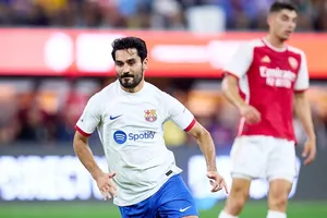 Tiền vệ tân binh Ilkay Gundogan kêu gọi người hâm mộ Barcelona kiên nhẫn.