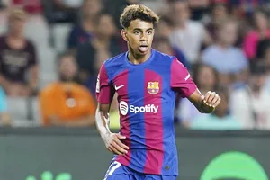 Barcelona tích cực với sự xuất hiện của “thần đồng” 16 tuổi Lamine Yamal.